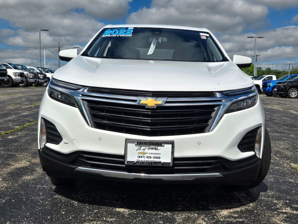 2022 Chevrolet Equinox LT photo 2