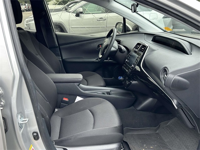 2022 Toyota Prius LE AWD-e photo 10