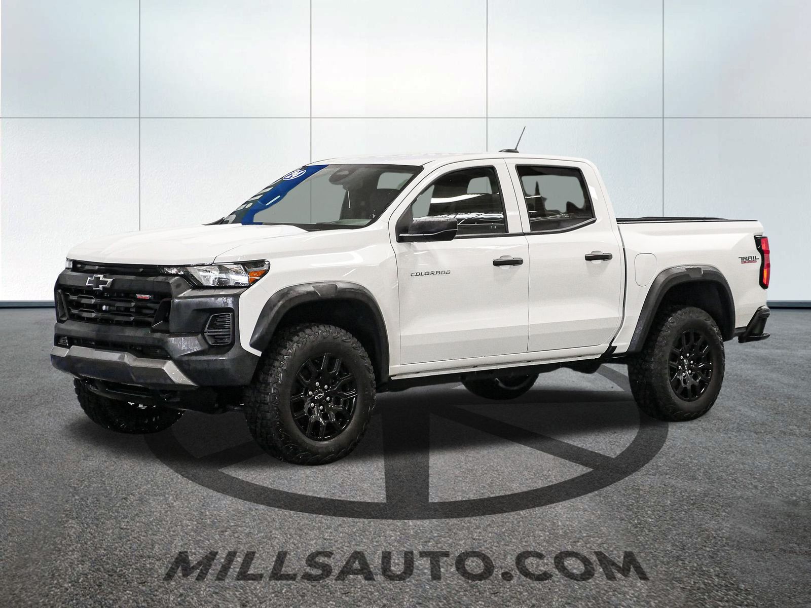 Used 2024 Chevrolet Colorado Trail Boss with VIN 1GCPTEEK3R1157722 for sale in Willmar, Minnesota