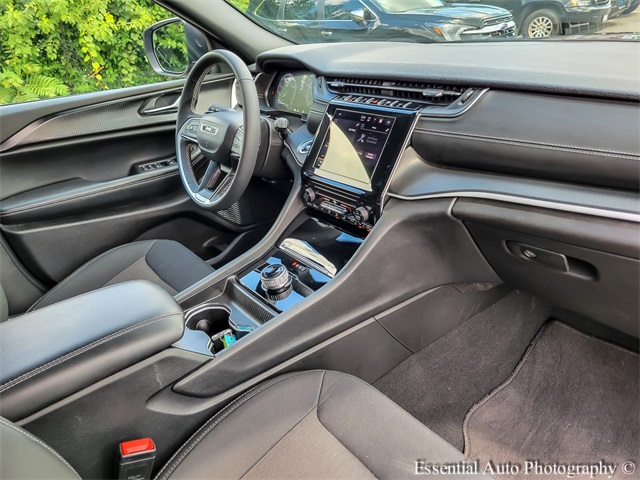 2024 JEEP GRAND CHEROKEE L - Image 31