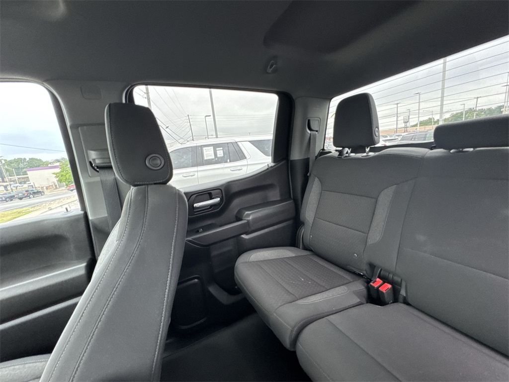 2024 Chevrolet Silverado 1500 Custom photo 11