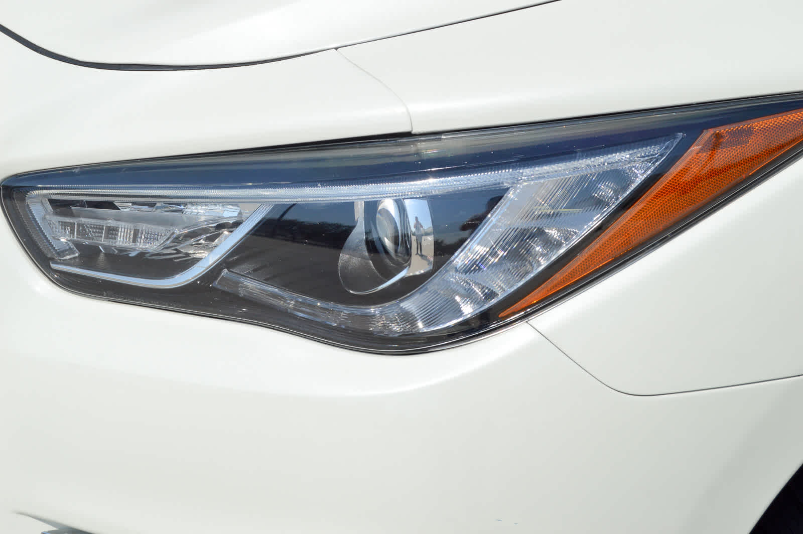 2020 Infiniti QX60 Pure photo 3