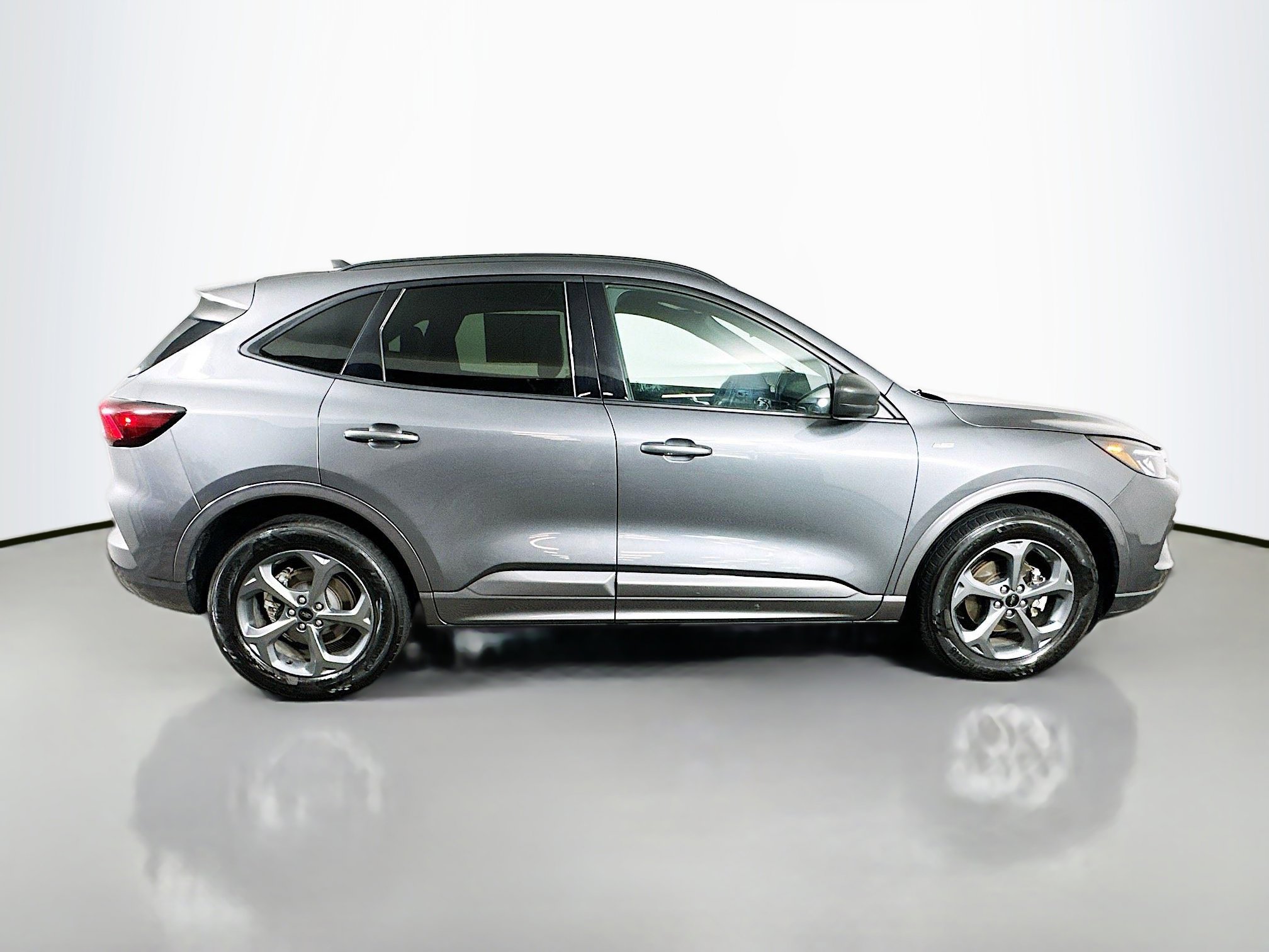 2023 Ford Escape ST-Line photo 7