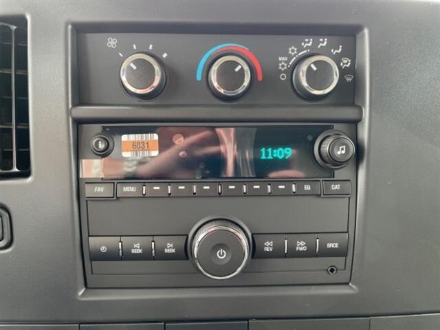 2025 Chevrolet Express Cutaway Base's photo