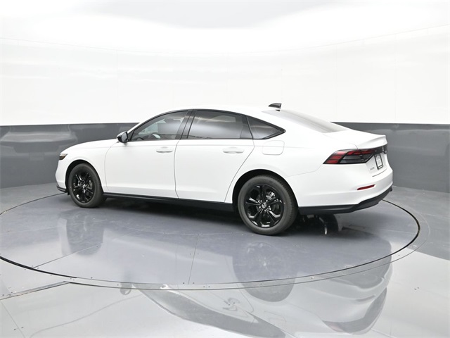 2025 Honda Accord SE photo 4