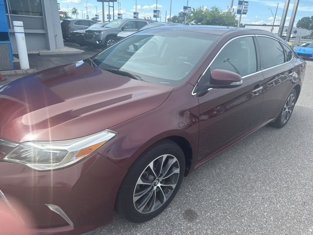 2016 Toyota Avalon Limited photo 7