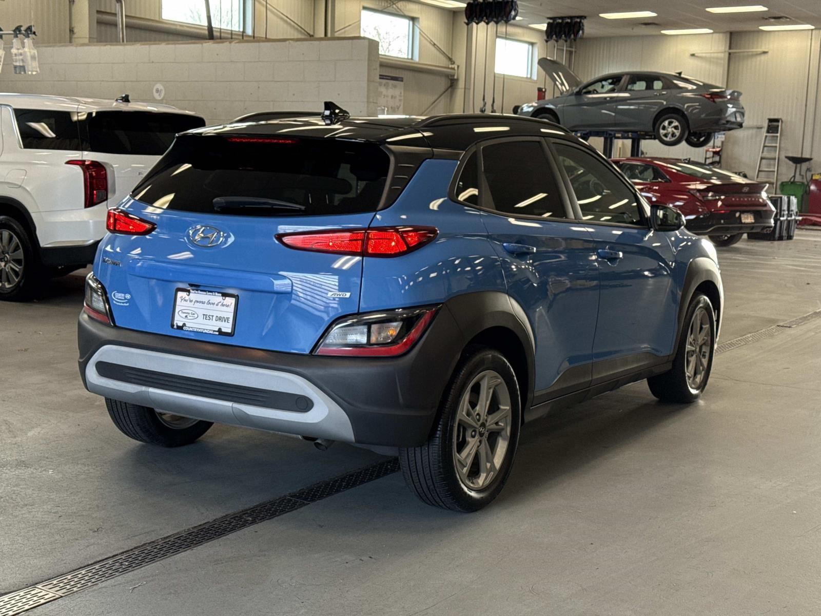 2023 Hyundai Kona SEL photo 4