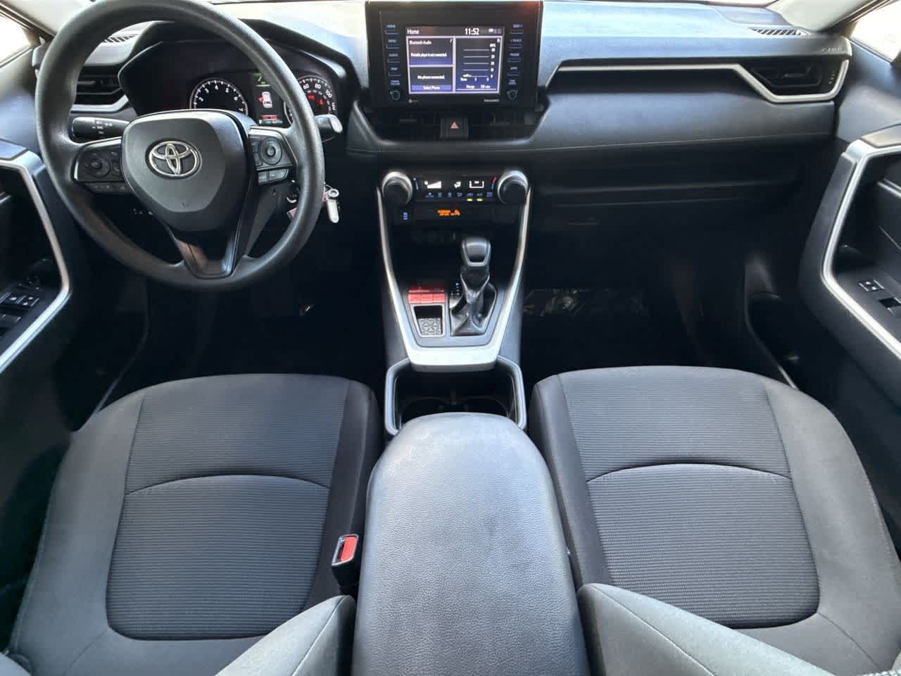 2022 Toyota RAV4 LE photo 22