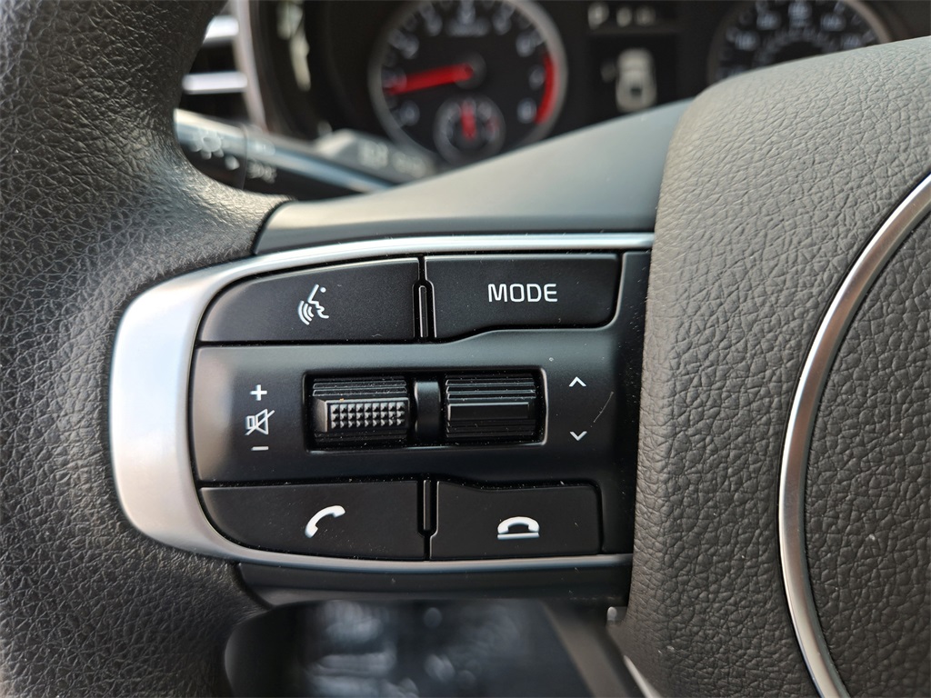 2021 Kia K5 LX photo 15