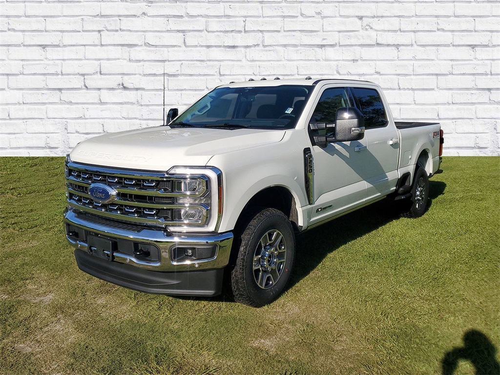 2025 Ford F-250 Lariat photo 4