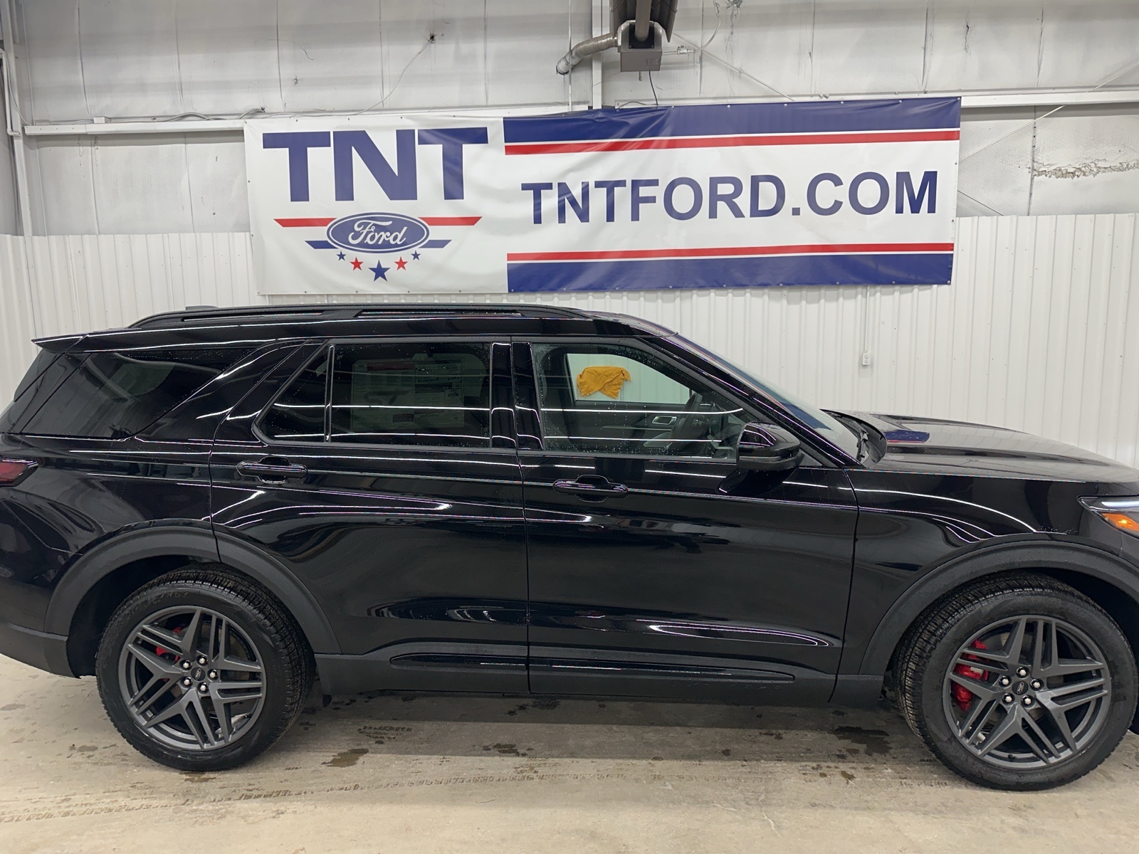 2026 Ford Explorer ST's photo