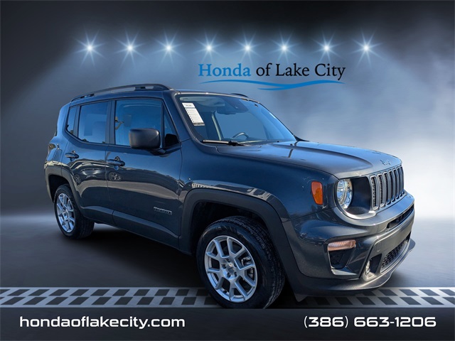 2023 Jeep Renegade Latitude's photo