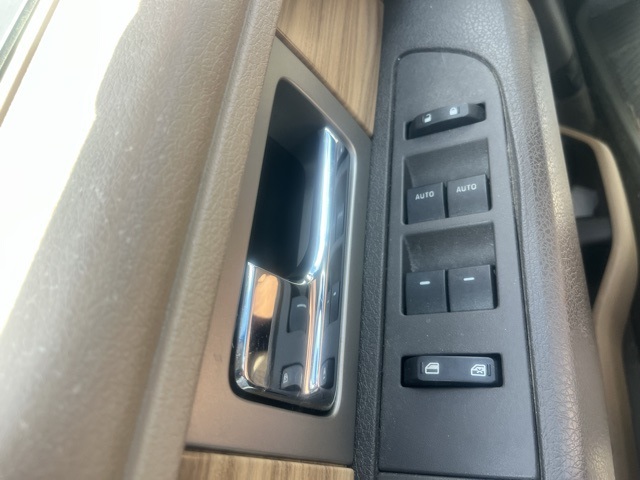 2011 Ford F-150 Lariat photo 20