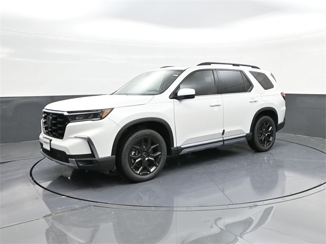 2025 Honda Pilot Touring's photo