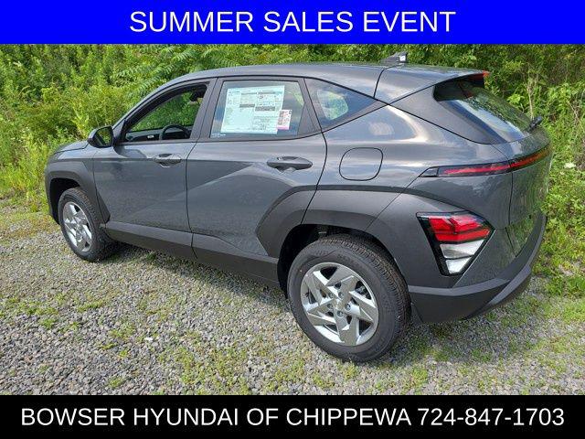 2025 Hyundai Kona SE photo 3