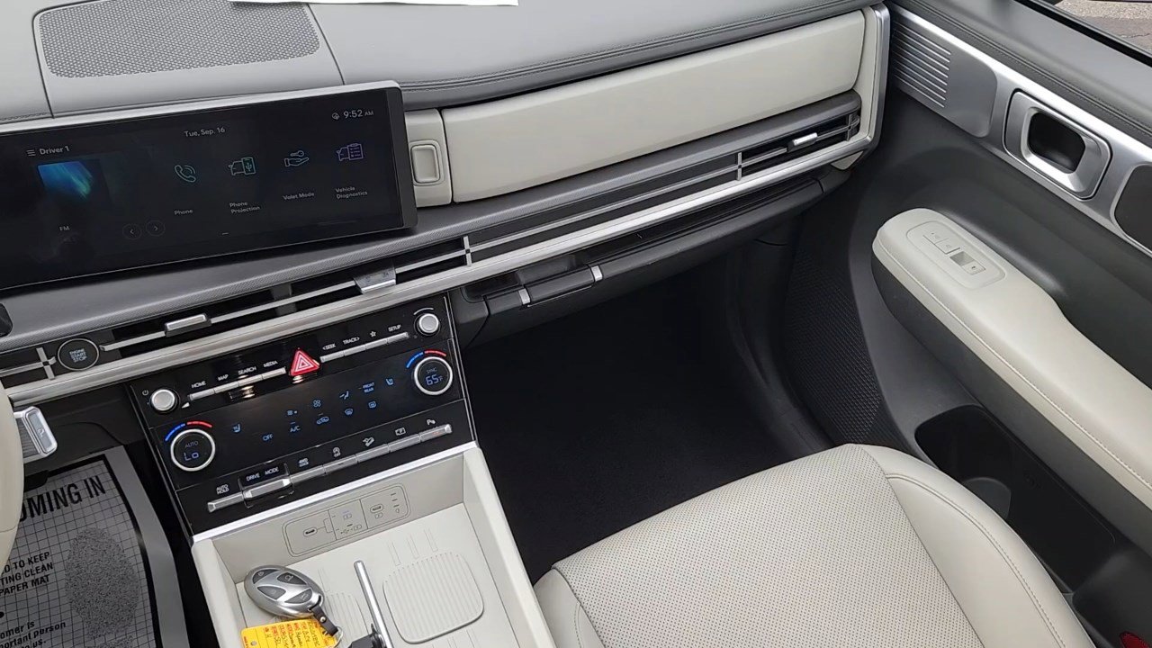 2024 Hyundai Santa Fe SEL photo 4