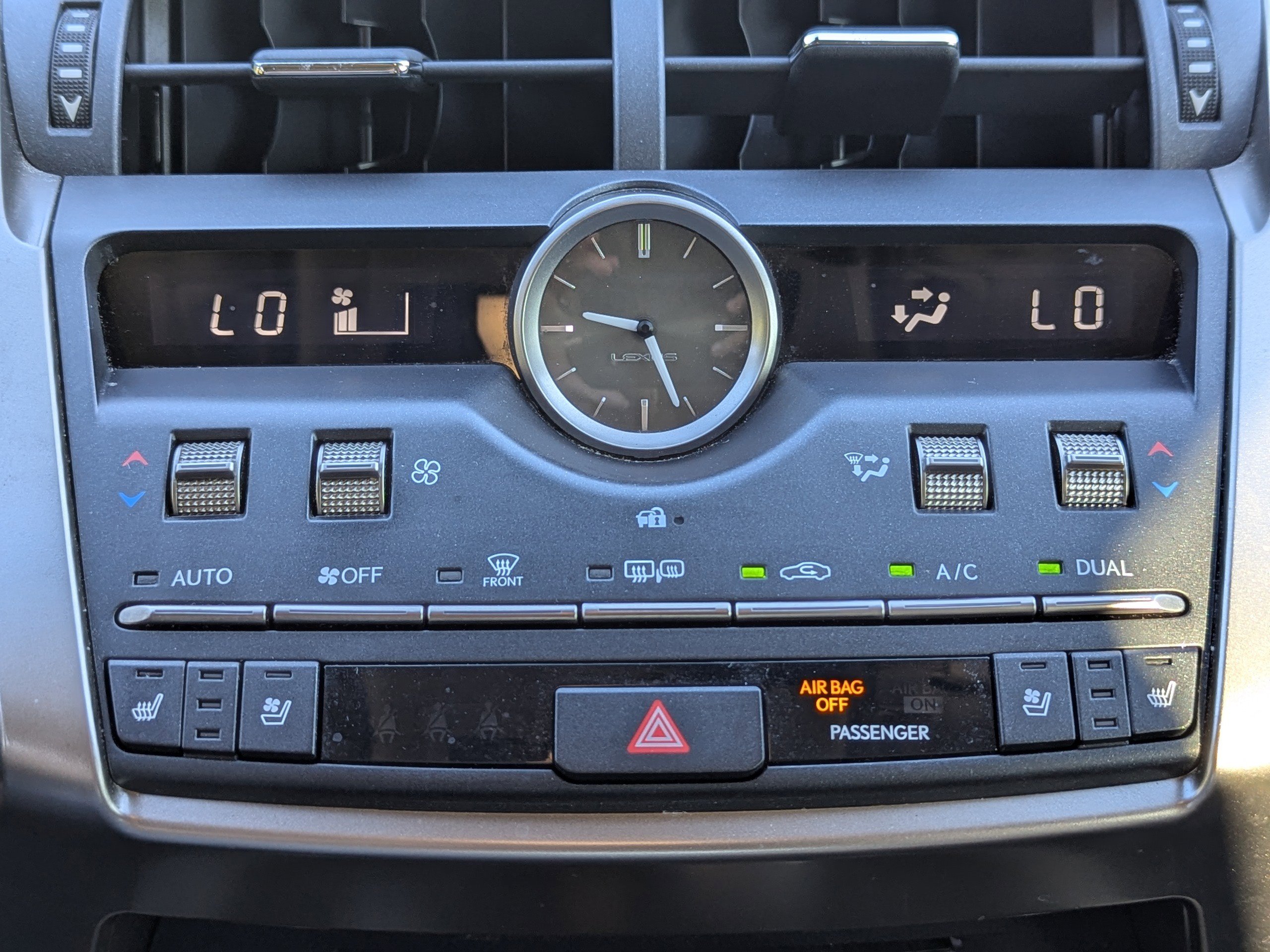 2018 Lexus NX 300h Luxury photo 26