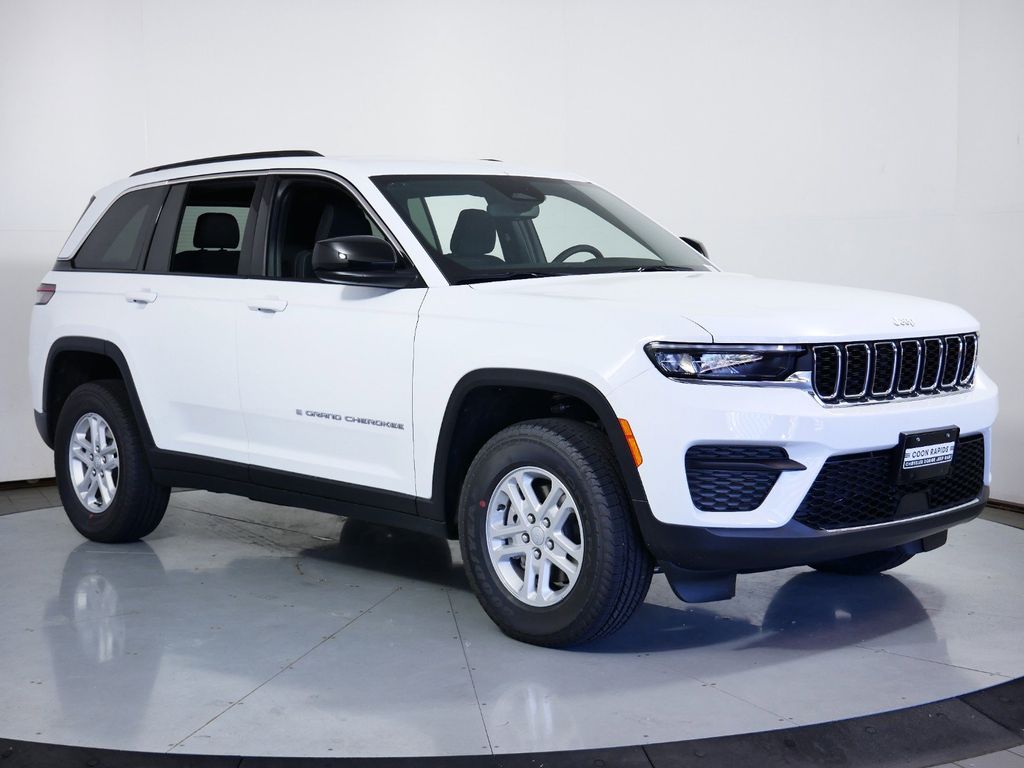 Used 2024 Jeep Grand Cherokee Laredo with VIN 1C4RJHAG3R8573276 for sale in Coon Rapids, Minnesota