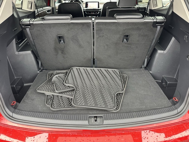 2024 Volkswagen Atlas SEL Premium R-Line photo 17