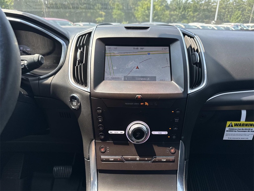 2020 Ford Edge Titanium photo 21