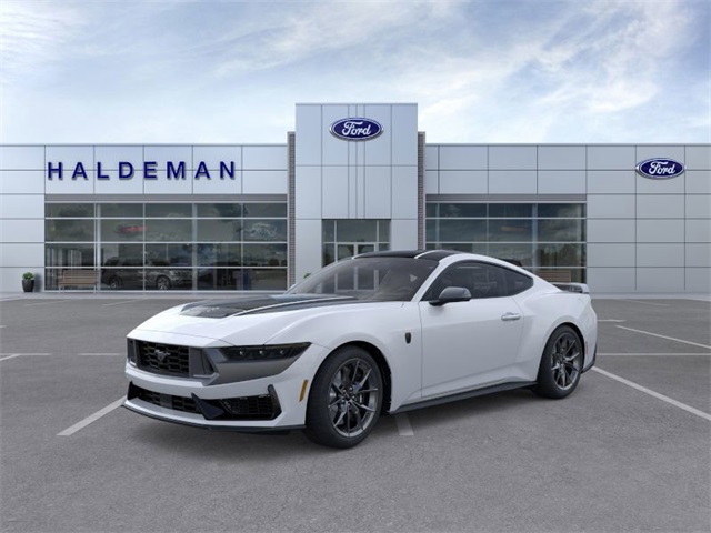 2025 Ford Mustang Dark Horse's photo