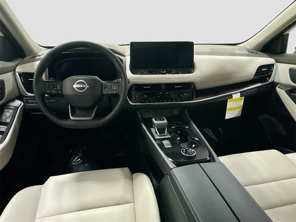2025 Nissan Rogue SL photo 14
