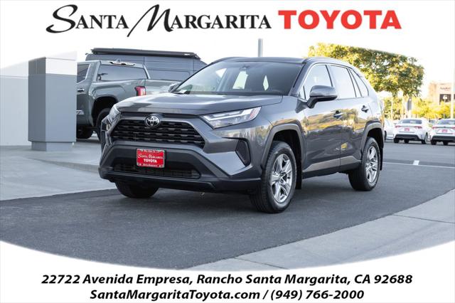 2023 Toyota RAV4 XLE's photo