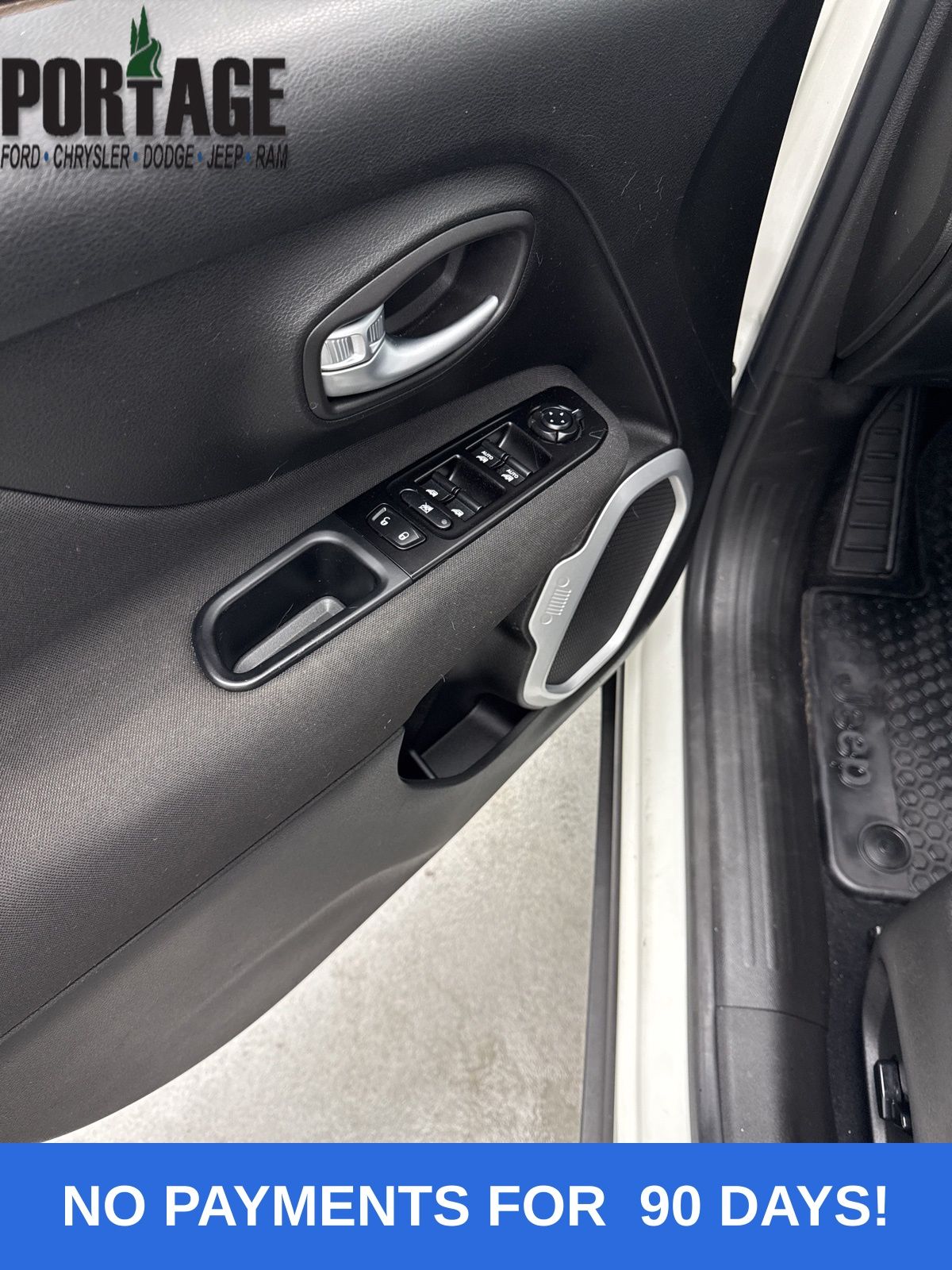 2021 Jeep Renegade Latitude photo 11