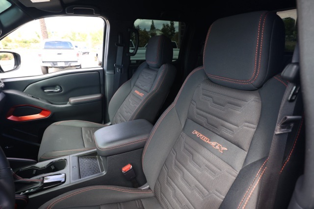 2023 Nissan Frontier PRO-4X photo 12