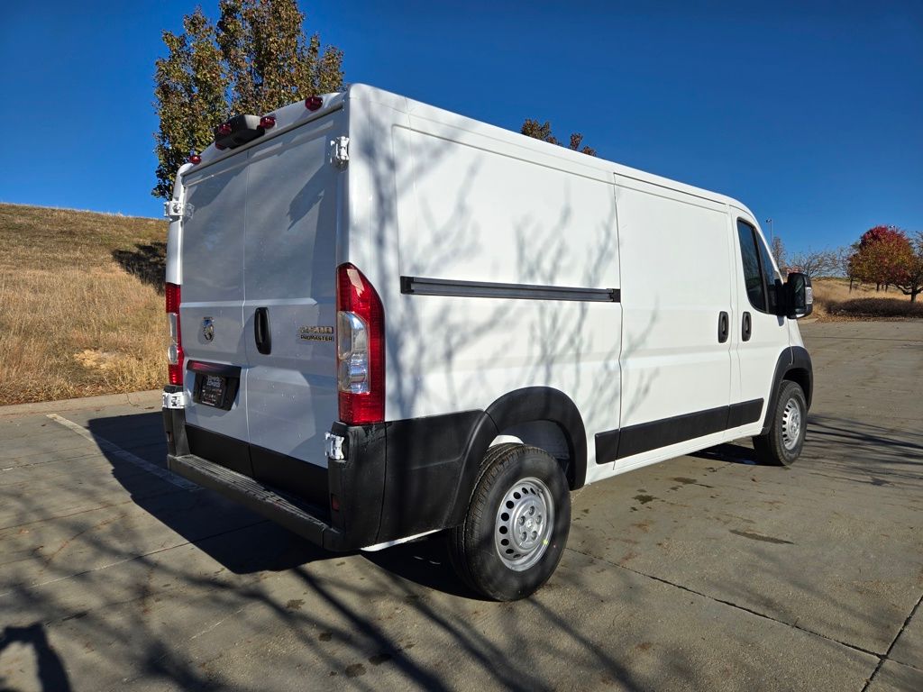 2025 Ram ProMaster 2500 photo 2