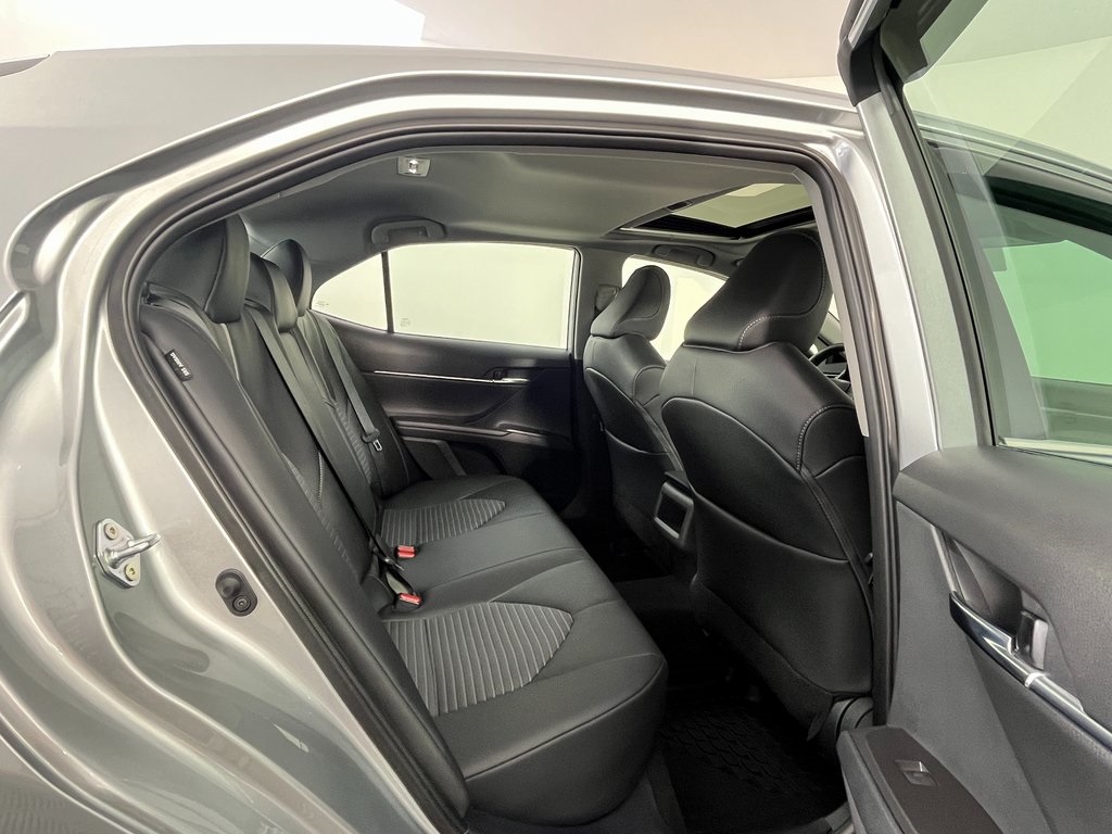 2024 Toyota Camry SE photo 19