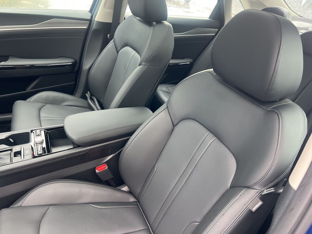 2025 Kia K5 EX photo 5