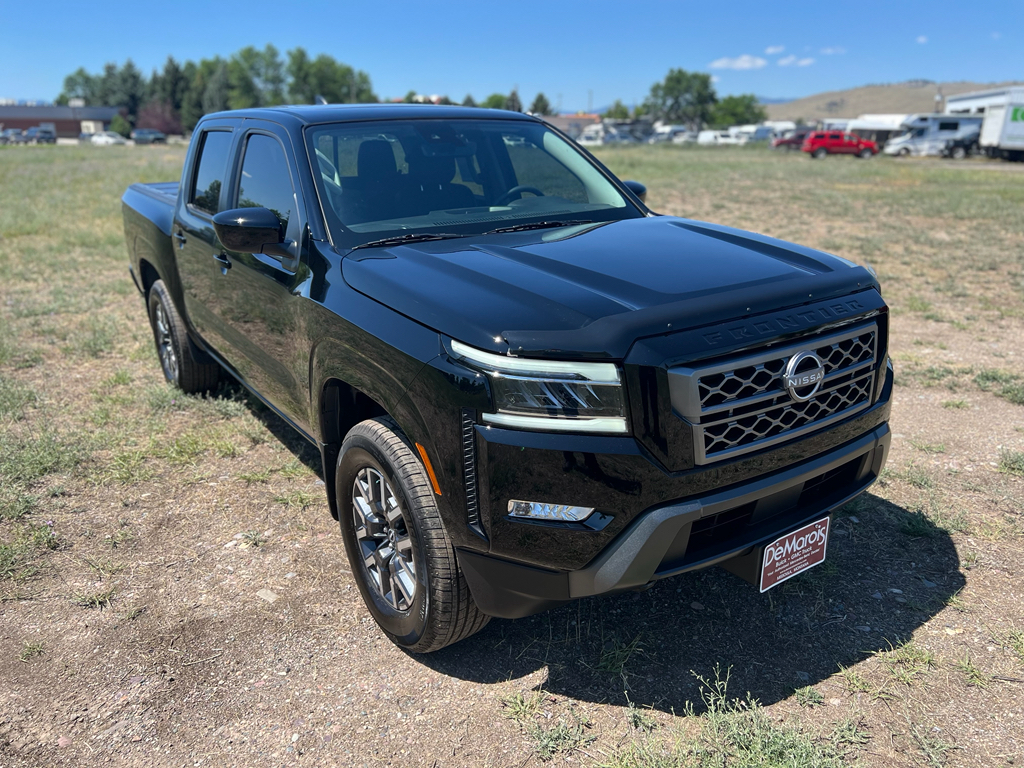 2024 Nissan Frontier SL photo 4