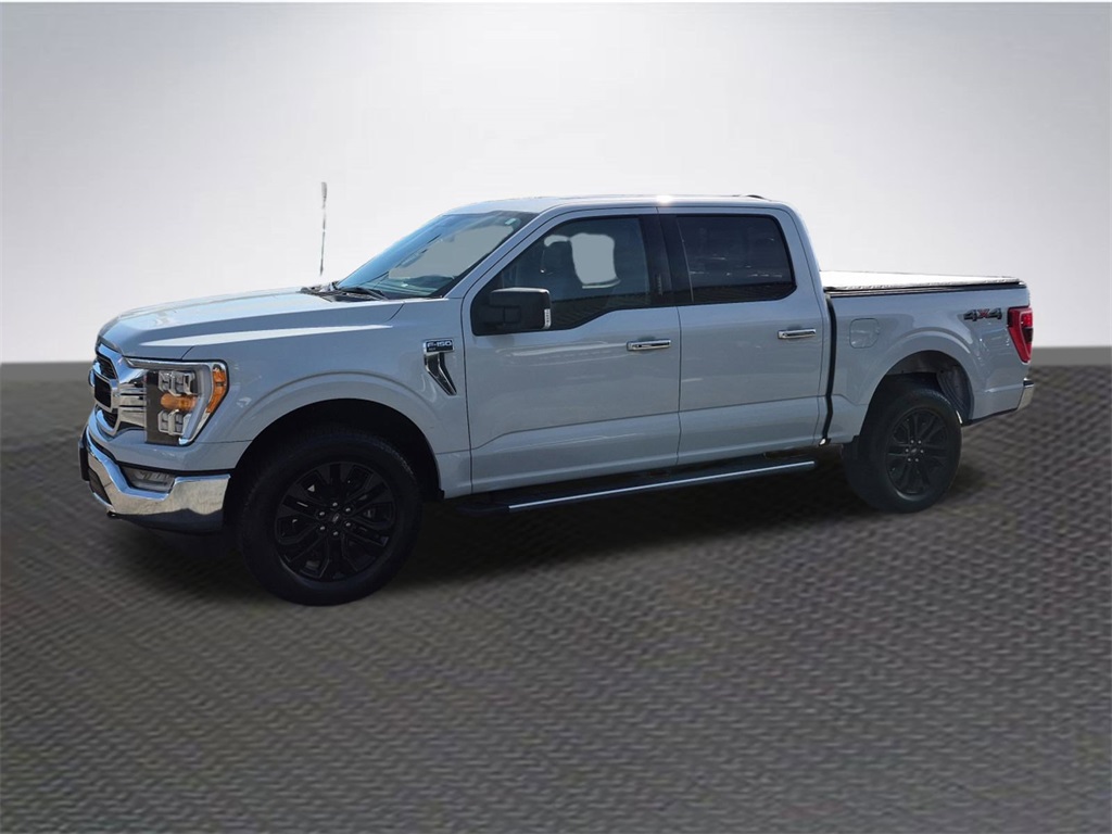 2022 Ford F-150 XLT photo 2