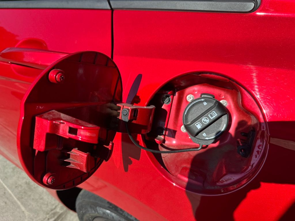 2023 Hyundai Elantra SEL photo 30