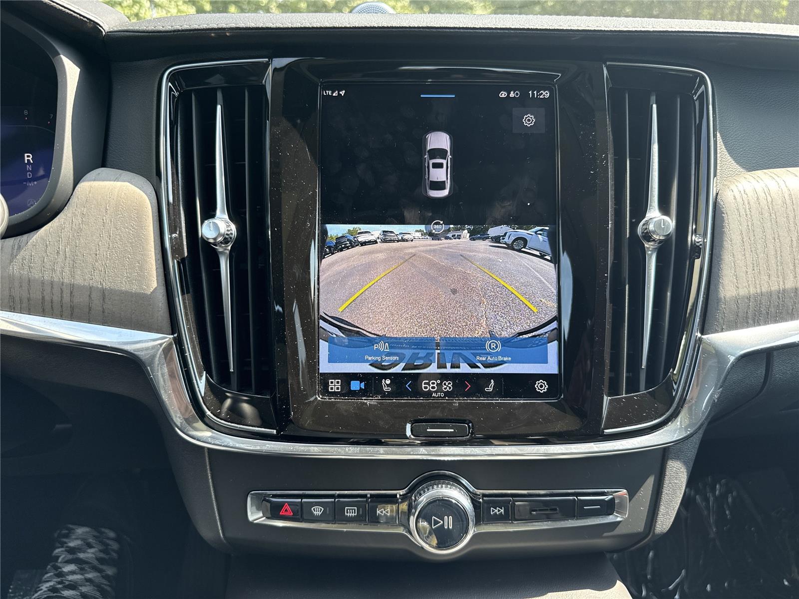 2023 Volvo S90 Ultimate photo 19