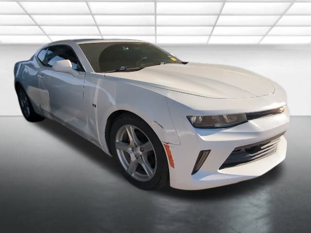 2018 Chevrolet Camaro 1LT's photo