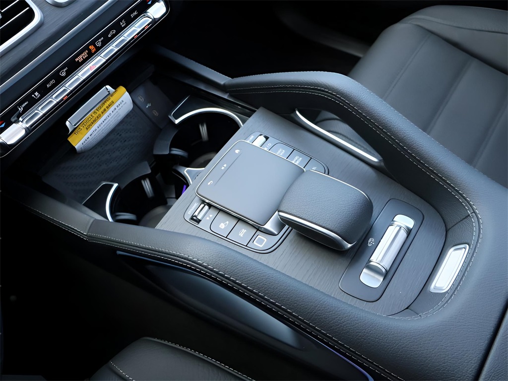 2025 Mercedes Benz GLS 450 4MATIC photo 28