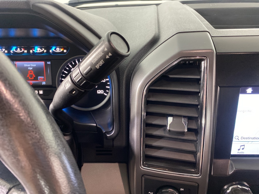 2017 Ford F-150 XLT photo 11