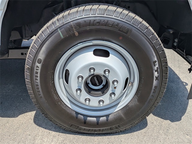 2026 Ford F-350 photo 11