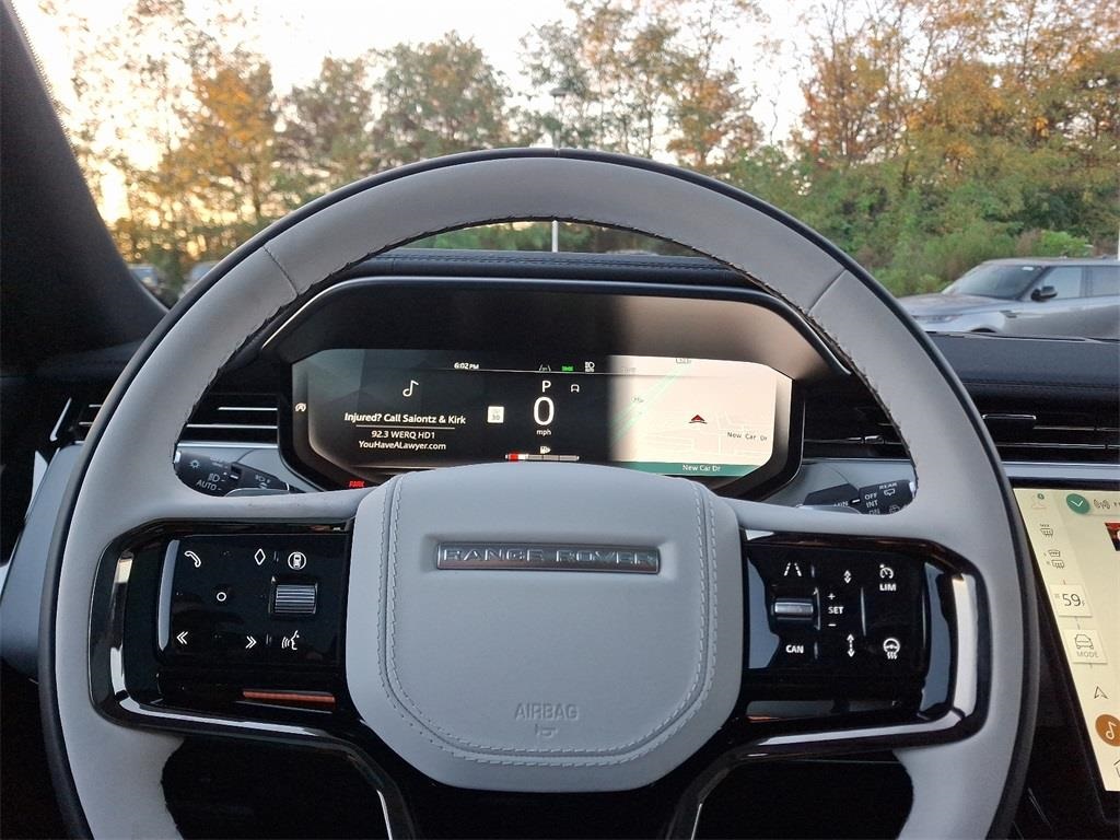 2025 Land Rover Range Rover Sport SE photo 9