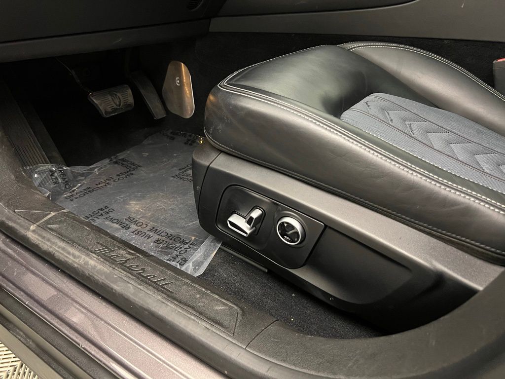 2022 Maserati Levante GT photo 27
