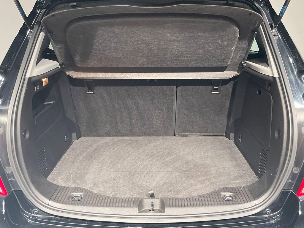 2019 Chevrolet Trax LS photo 4