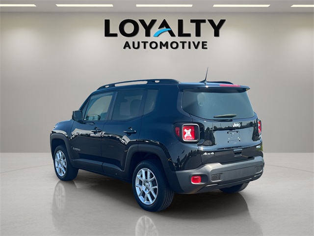 2020 Jeep Renegade Latitude photo 2