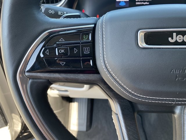 2022 Jeep Grand Cherokee Overland photo 36