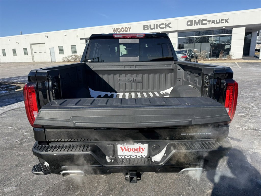 2025 GMC SIERRA - Image 33