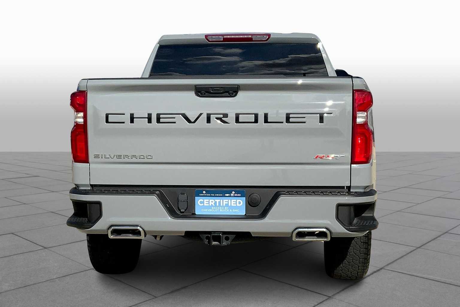 2024 Chevrolet Silverado RST photo 4