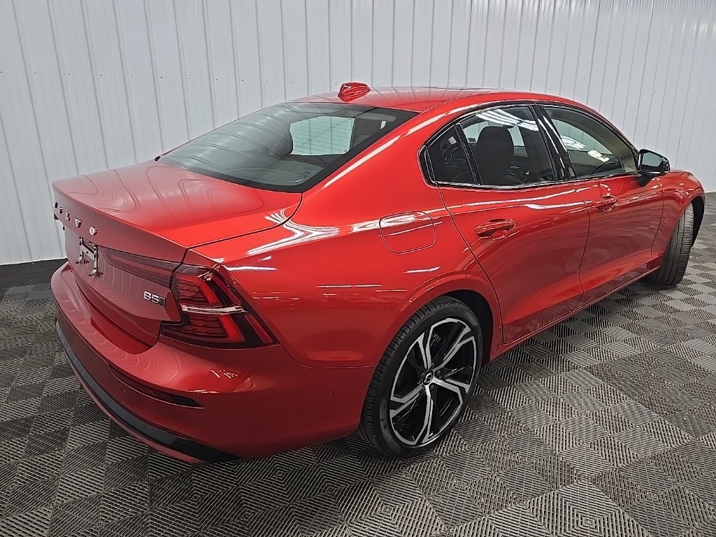 2023 Volvo S60 Ultimate photo 10