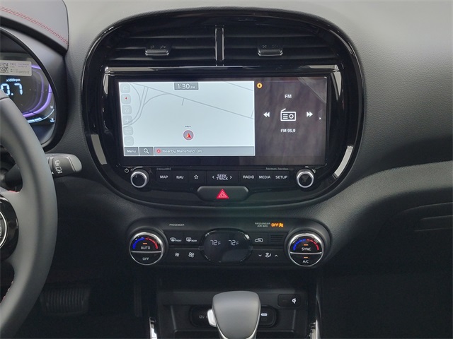 2025 Kia Soul GT-Line photo 15