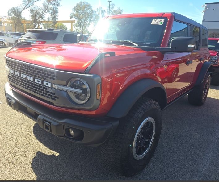 2022 Ford Bronco 4-Door Badlands